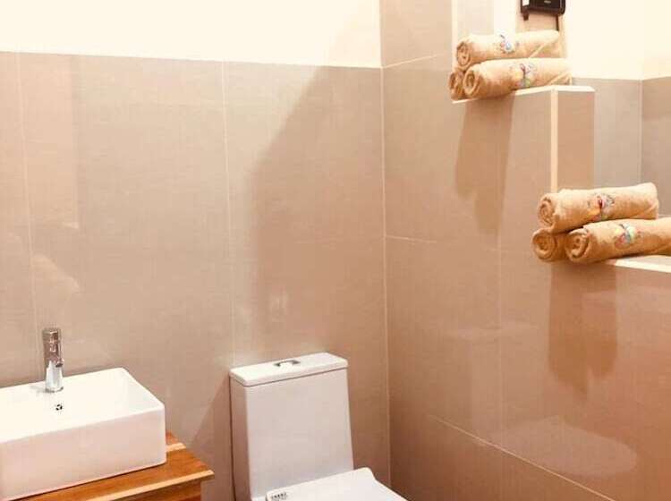 ユースホステル Millenium Manuel Antonio Park And Beach