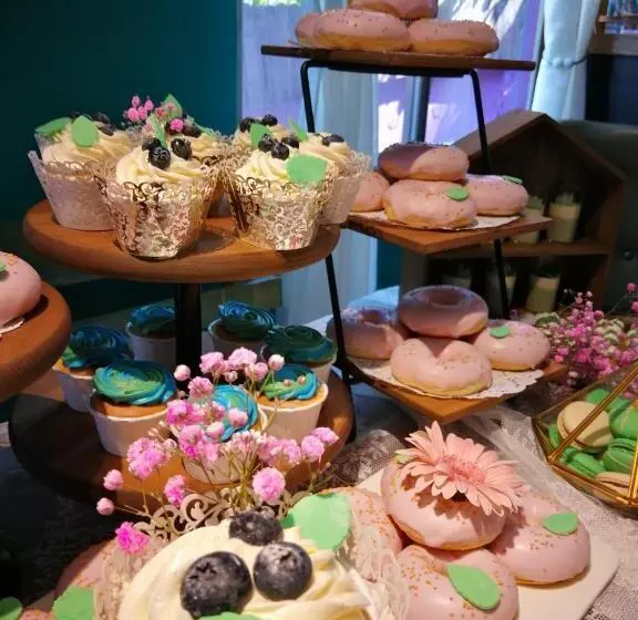 ユースホステル Summer Tree Inn