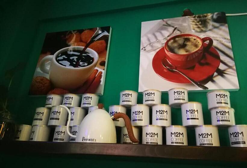 Hostel Summer Tree Inn