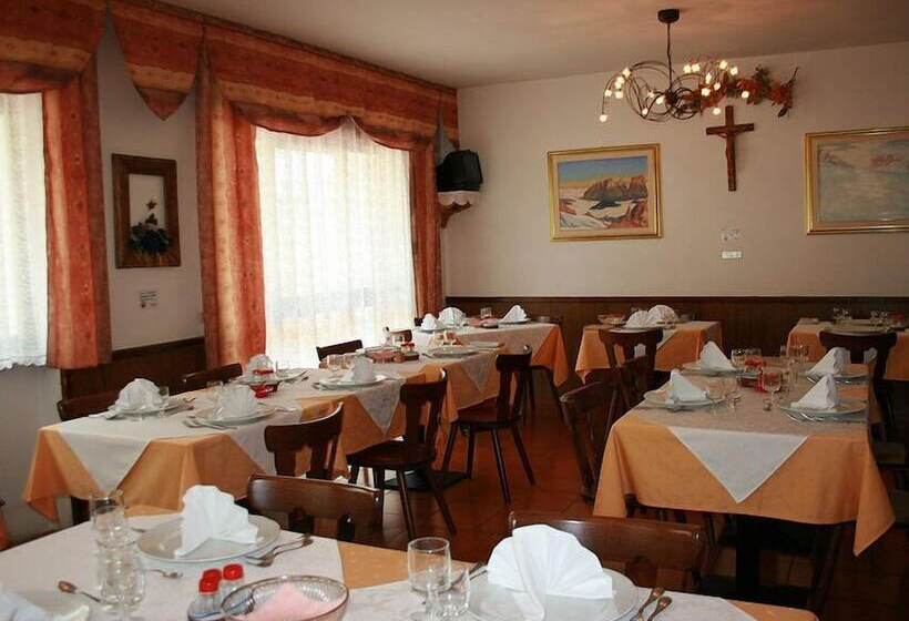 هتل Garni Defrancesco