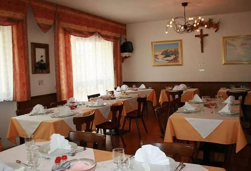 هتل Garni Defrancesco