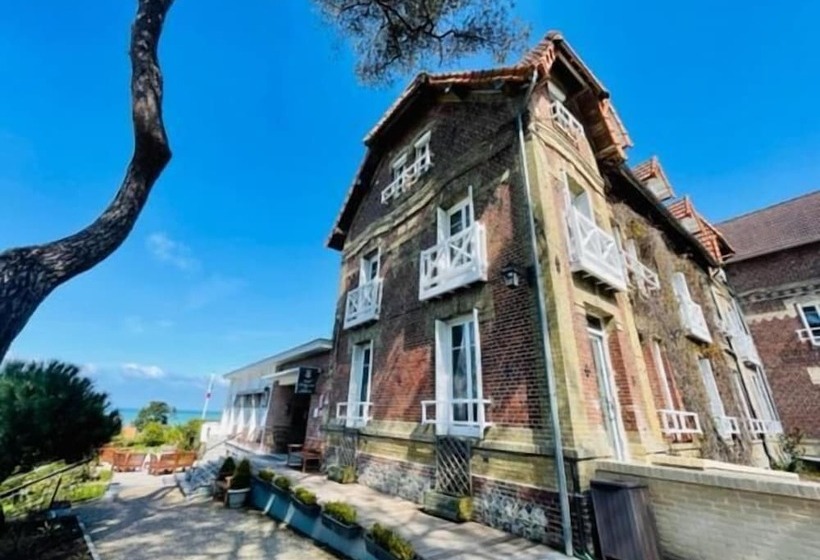 Отель Hôtel De La Terrasse