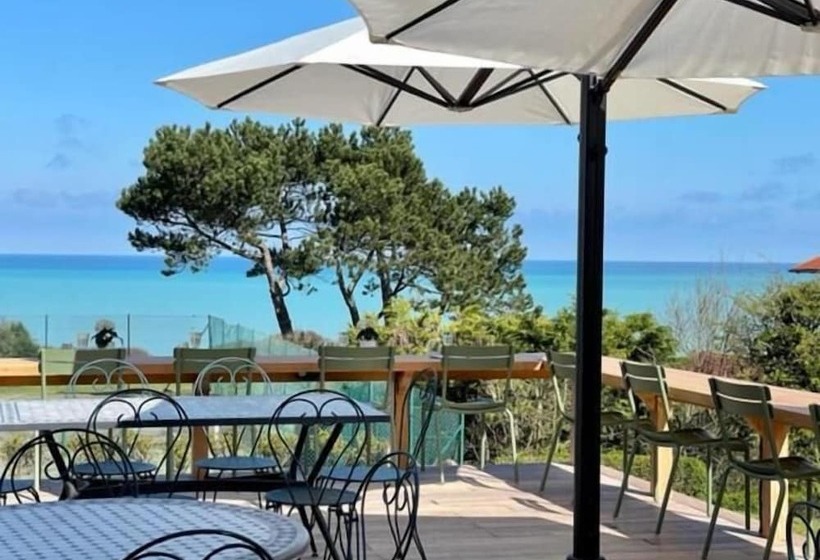 Отель Hôtel De La Terrasse