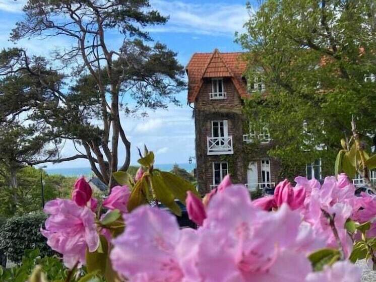 Отель Hôtel De La Terrasse