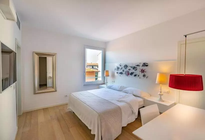 Hotelli Marina Garden