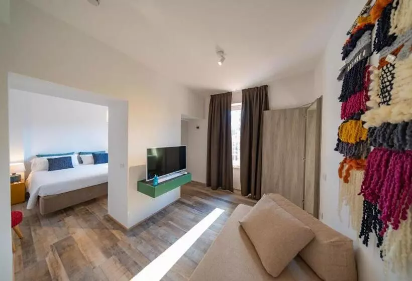 Hotelli Marina Garden