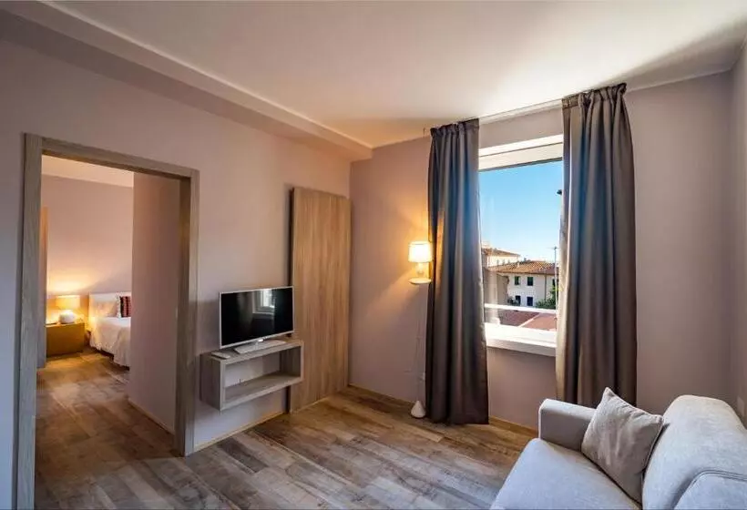 Hotelli Marina Garden