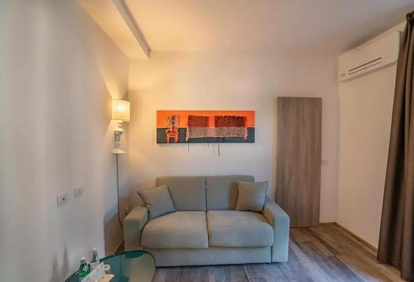 Hotelli Marina Garden