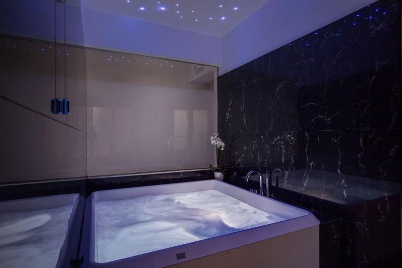 هتل Navona Living Rome