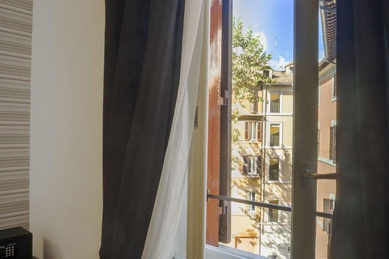 هتل Navona Living Rome