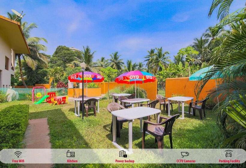 Super Hotel O The Goan Courtyard