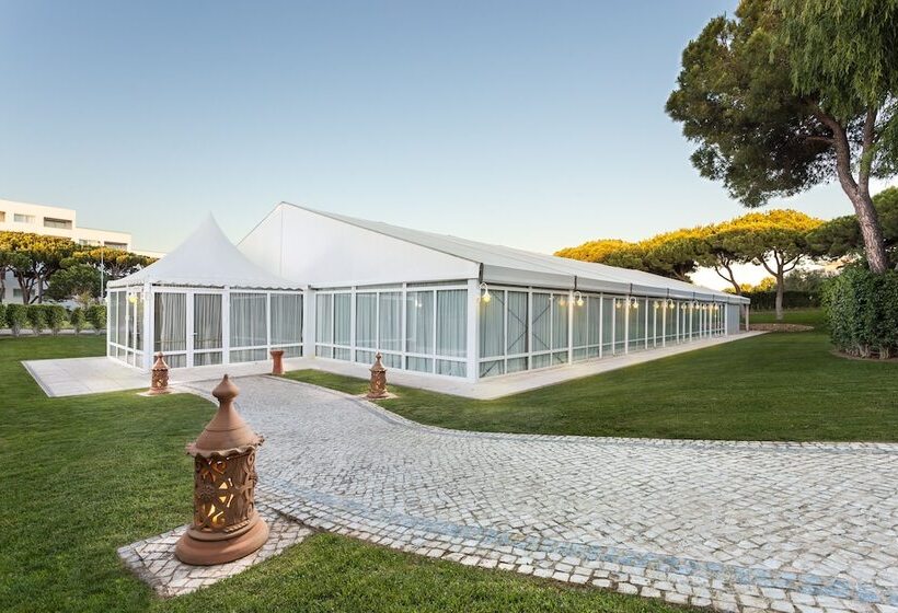 هتل Pine Cliffs Gardens