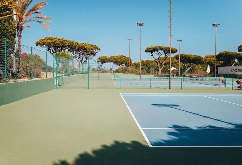 ホテル Pine Cliffs Gardens