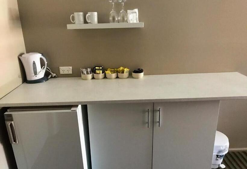 모텔 Cottonwood Lodge