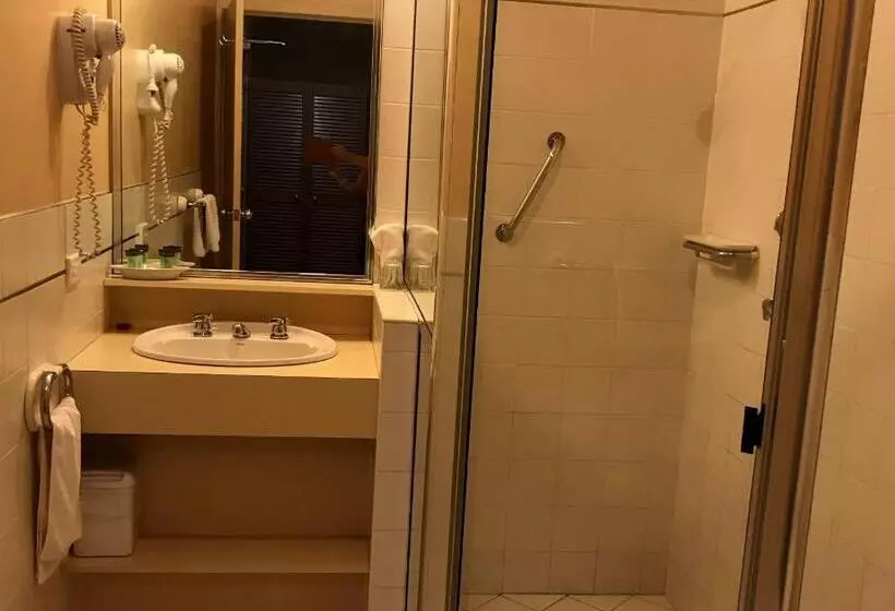 モーテル Cottonwood Lodge