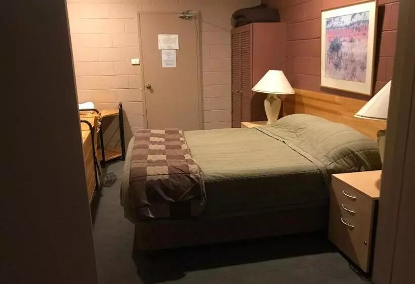 モーテル Cottonwood Lodge