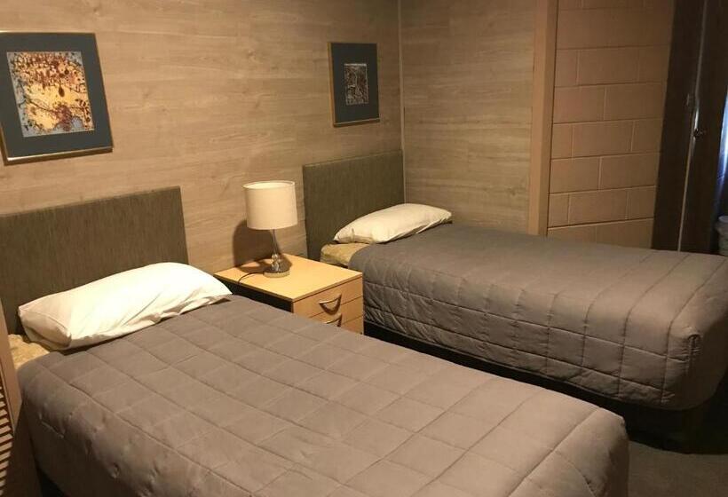 모텔 Cottonwood Lodge