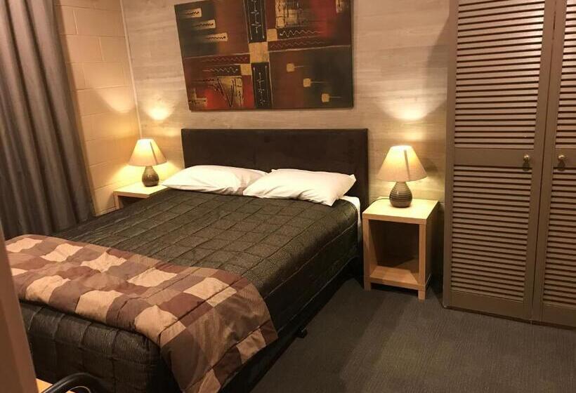 모텔 Cottonwood Lodge