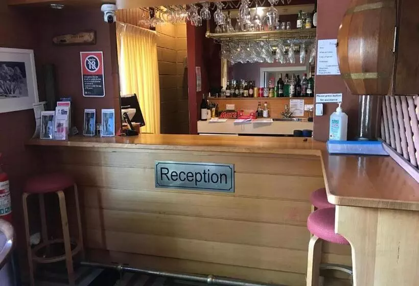 モーテル Cottonwood Lodge