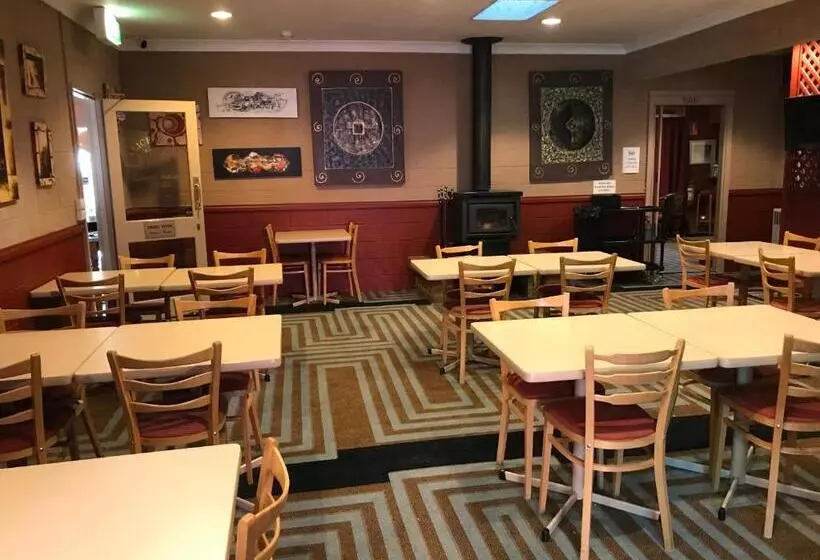 モーテル Cottonwood Lodge