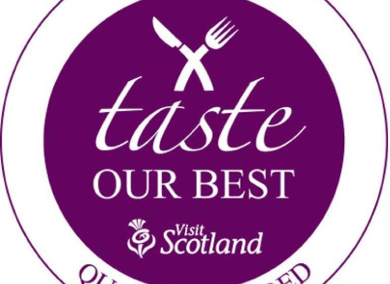 مبيت وإفطار Almond Villa Guest House