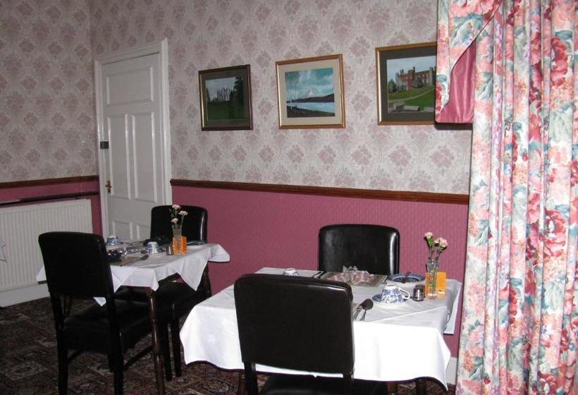 مبيت وإفطار Almond Villa Guest House