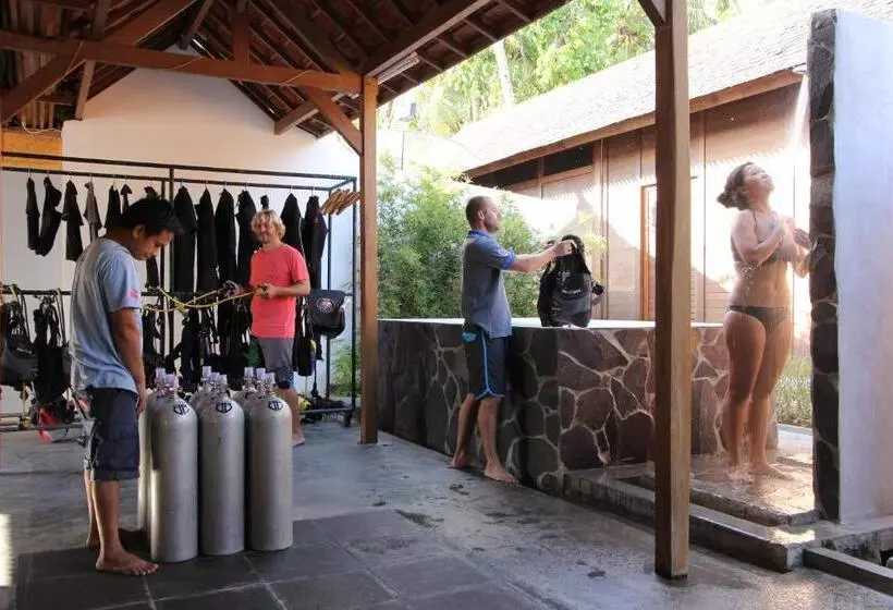 Benthos Bali Dive Resort