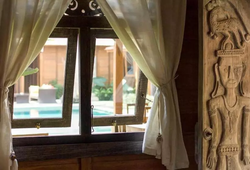 Benthos Bali Dive Resort