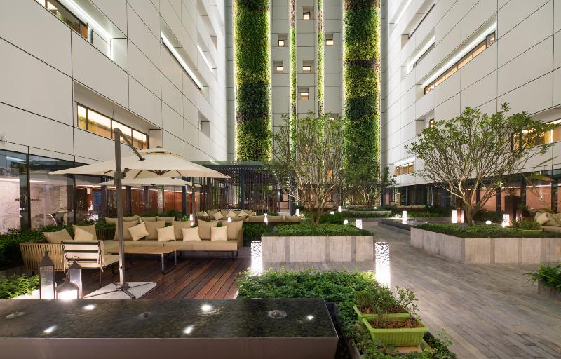 Fraser Suites Shenzhen, Near Huaqiang North Business Zone, Infinity Pool, Offer 1 Free Breakfast