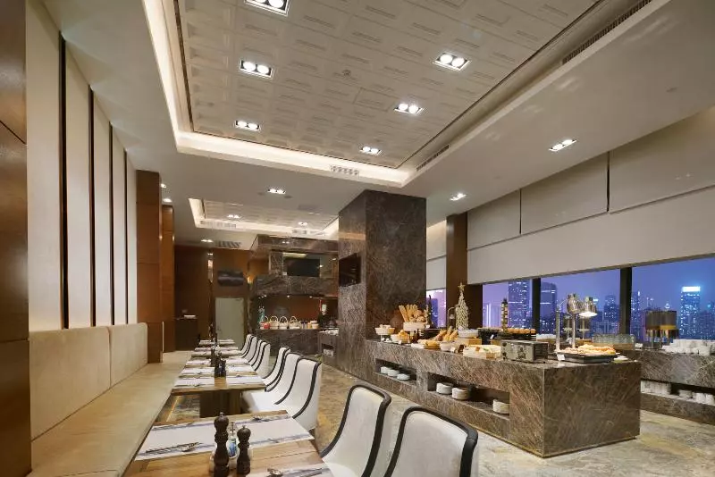 Fraser Suites Shenzhen, Near Huaqiang North Business Zone, Infinity Pool, Offer 1 Free Breakfast