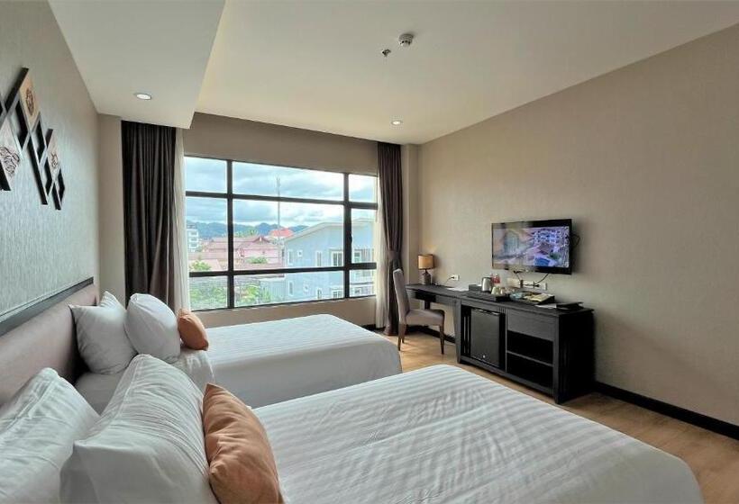 فندق Amari Vang Vieng