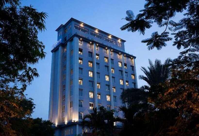Batiqa Hotel Darmo Surabaya