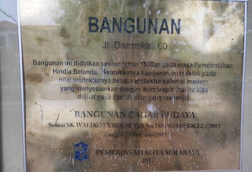 Batiqa Hotel Darmo Surabaya