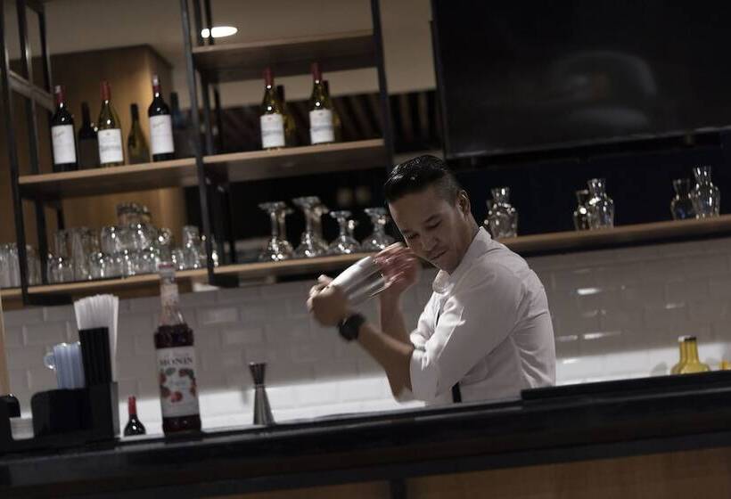 Batiqa Hotel Darmo Surabaya