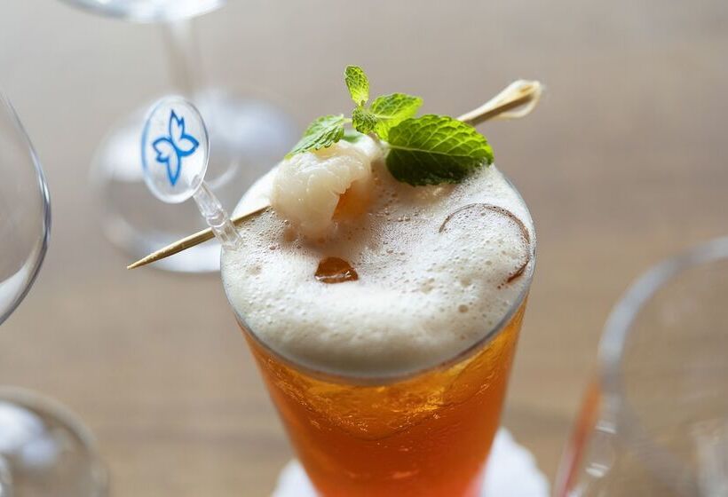 Batiqa Hotel Darmo Surabaya