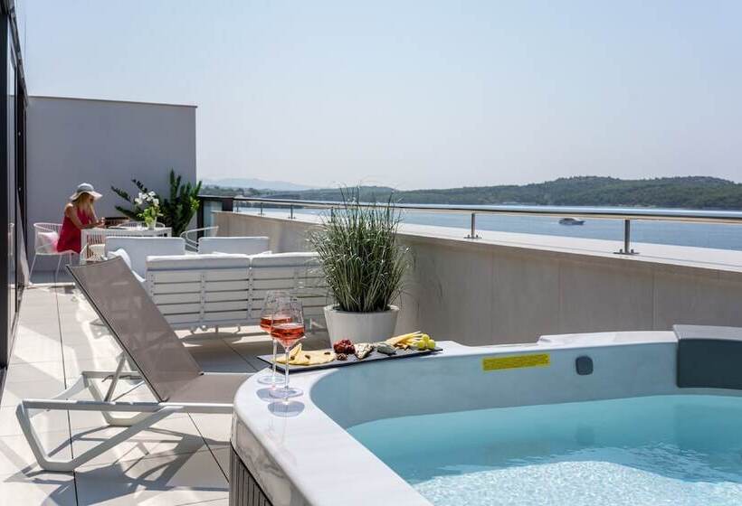 فندق Bellevue Superior City