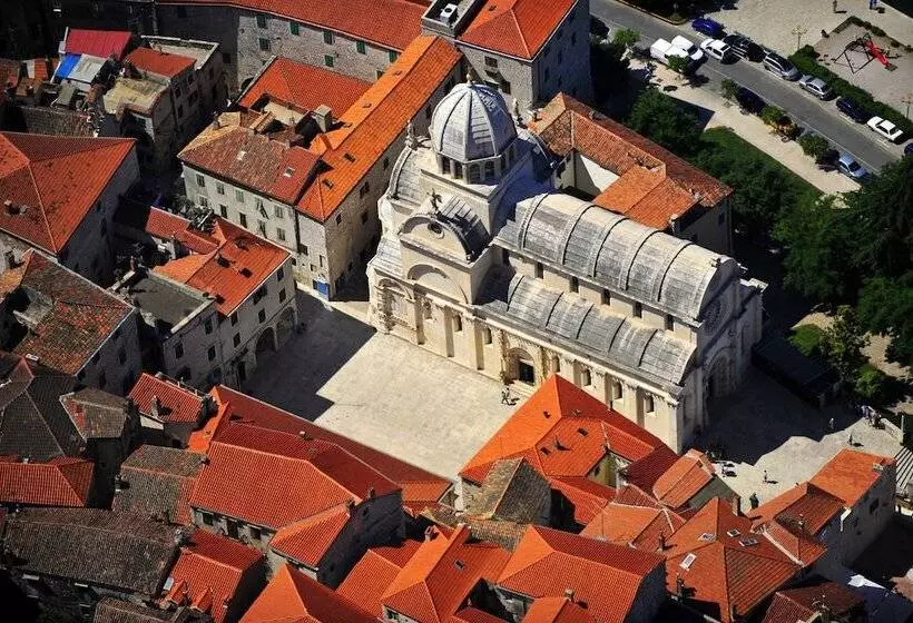 Hotelli Bellevue Superior City