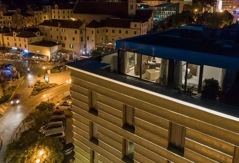 Hotelli Bellevue Superior City