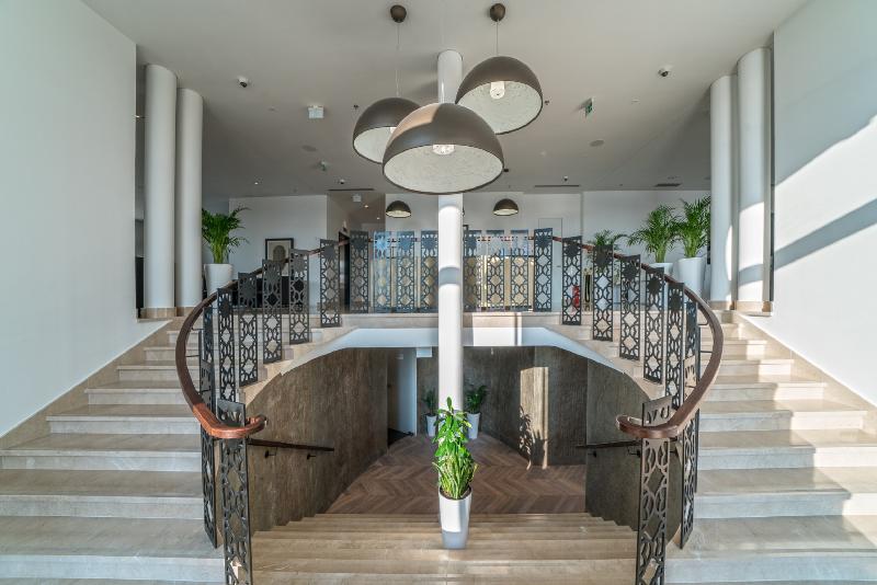 فندق Bellevue Superior City