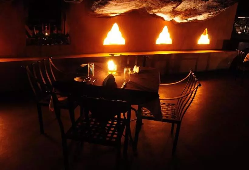 Hotelli Boulder Garden