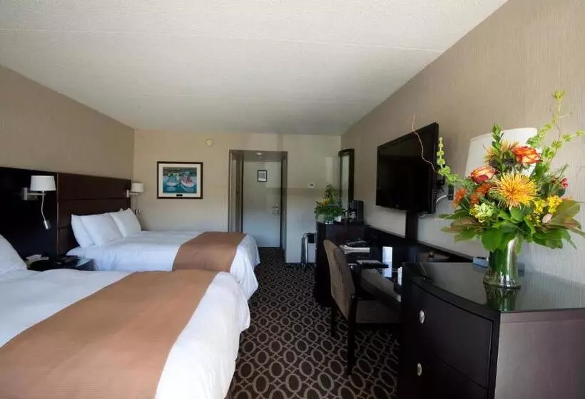 هتل Clarenville Inn