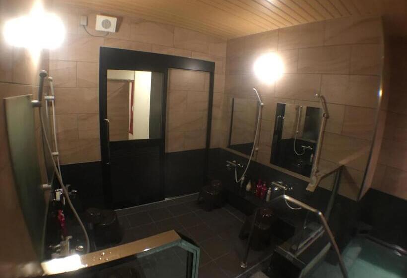 هتل Crown Hills Onahama