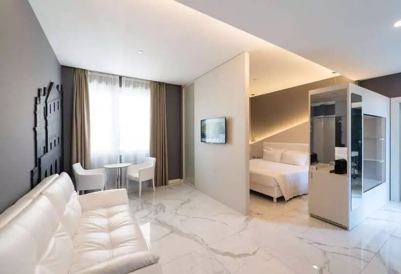 Hotelli Milano Castello