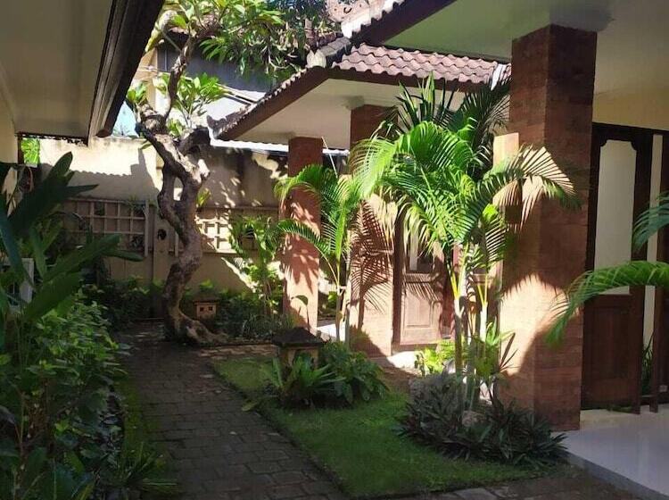 בית מלון כפרי Mina Pelasa