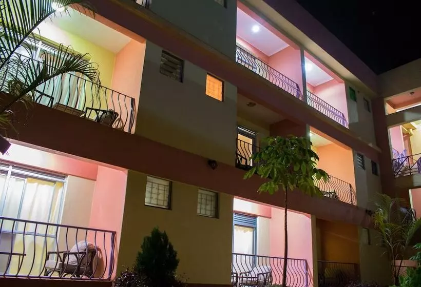 هتل Royal Minni Inn