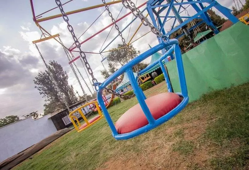 هتل Royal Minni Inn