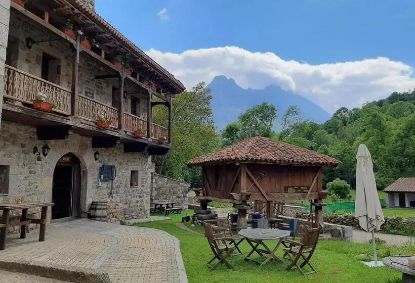 Maaseutuhotelli La Casa Vieja En Valdeón