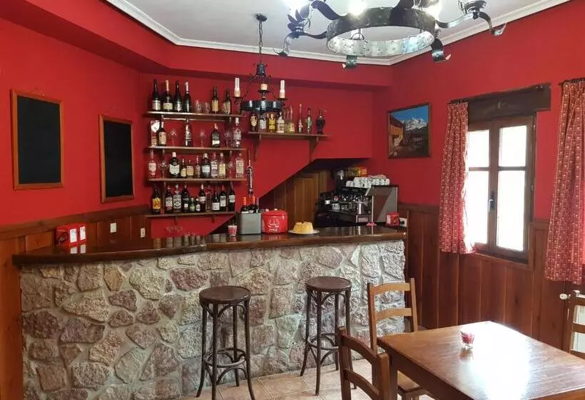 Maaseutuhotelli La Casa Vieja En Valdeón