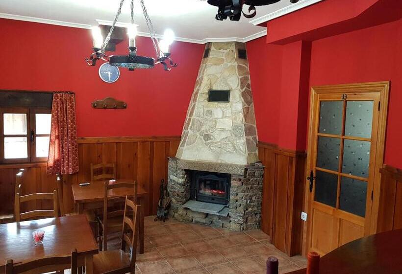 Сельский отель La Casa Vieja En Valdeón