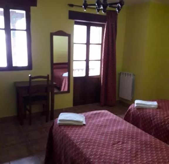 Maaseutuhotelli La Casa Vieja En Valdeón